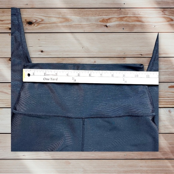 Carbon38 Metallic striped high rise 7/8 legging S - Picture 3 of 7